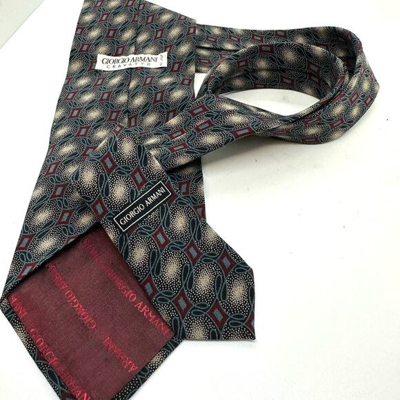 Giorgio Armani Cravatte Maroon w/ Dark Blue Diamond Pattern 100% Pure Silk Tie - Picture 5 of 7